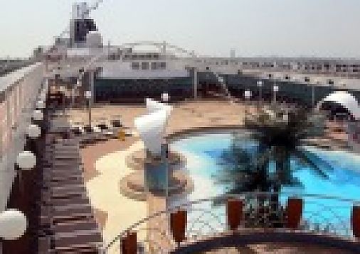 Musica Pooldeck